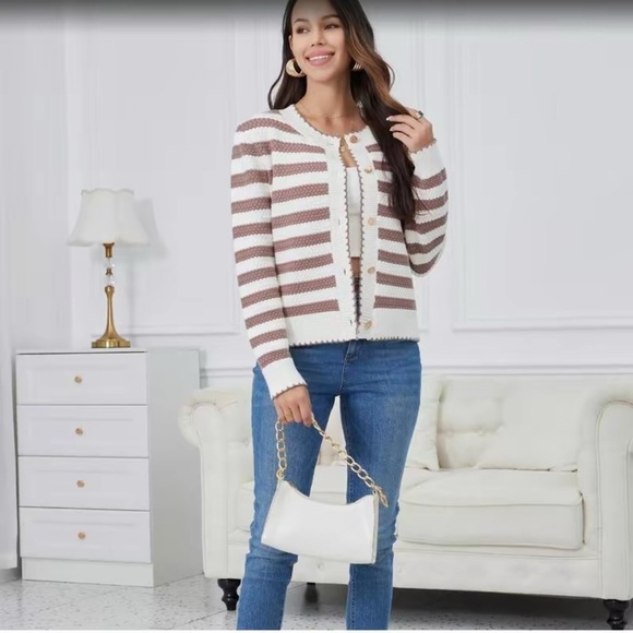ICEMODE Sweaters - Elegant Striped Cardigan in Cream and Brown